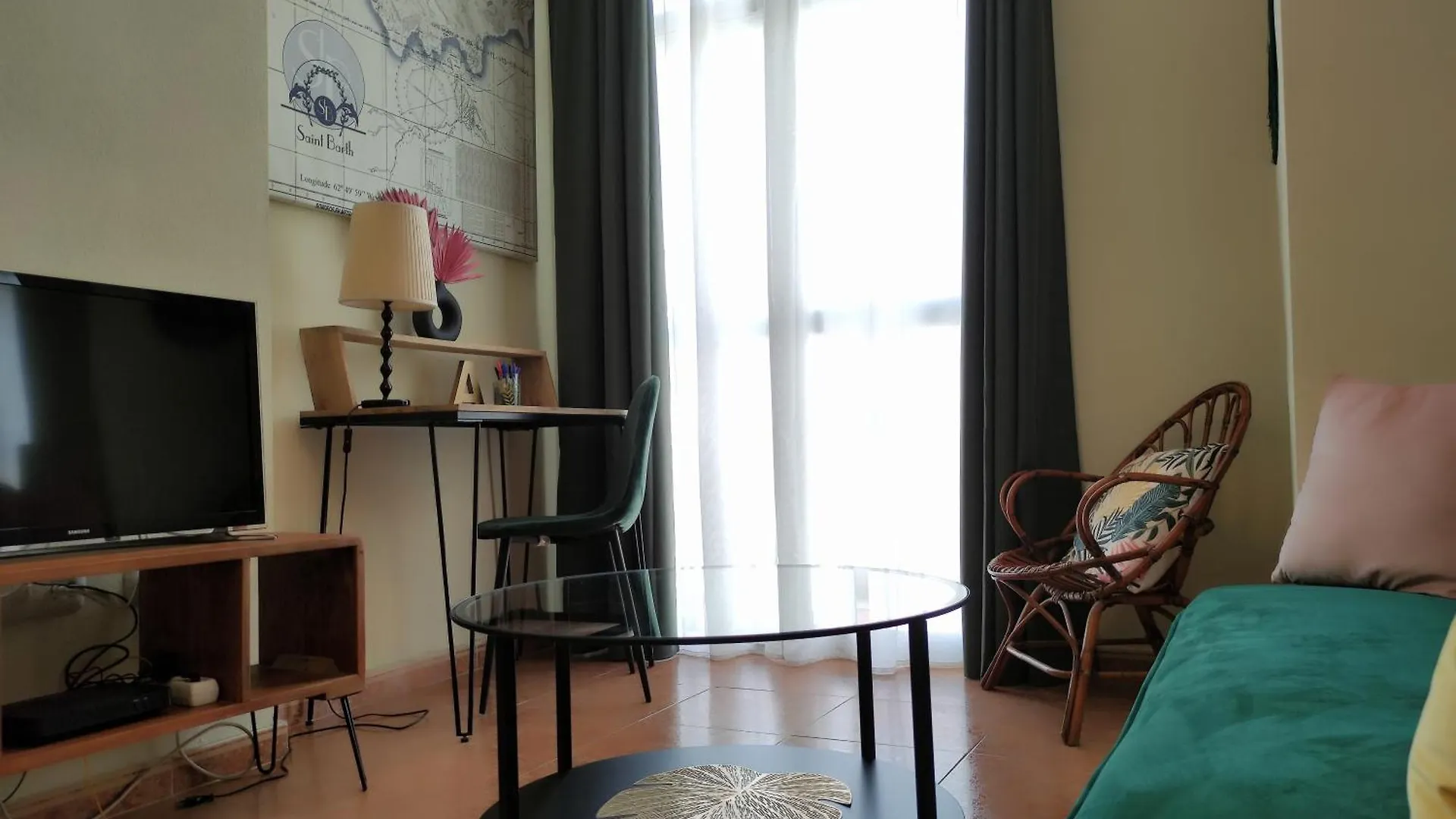 Bonito Y Acogedor Estudio - Nice And Cozy Studio 말라가 아파트